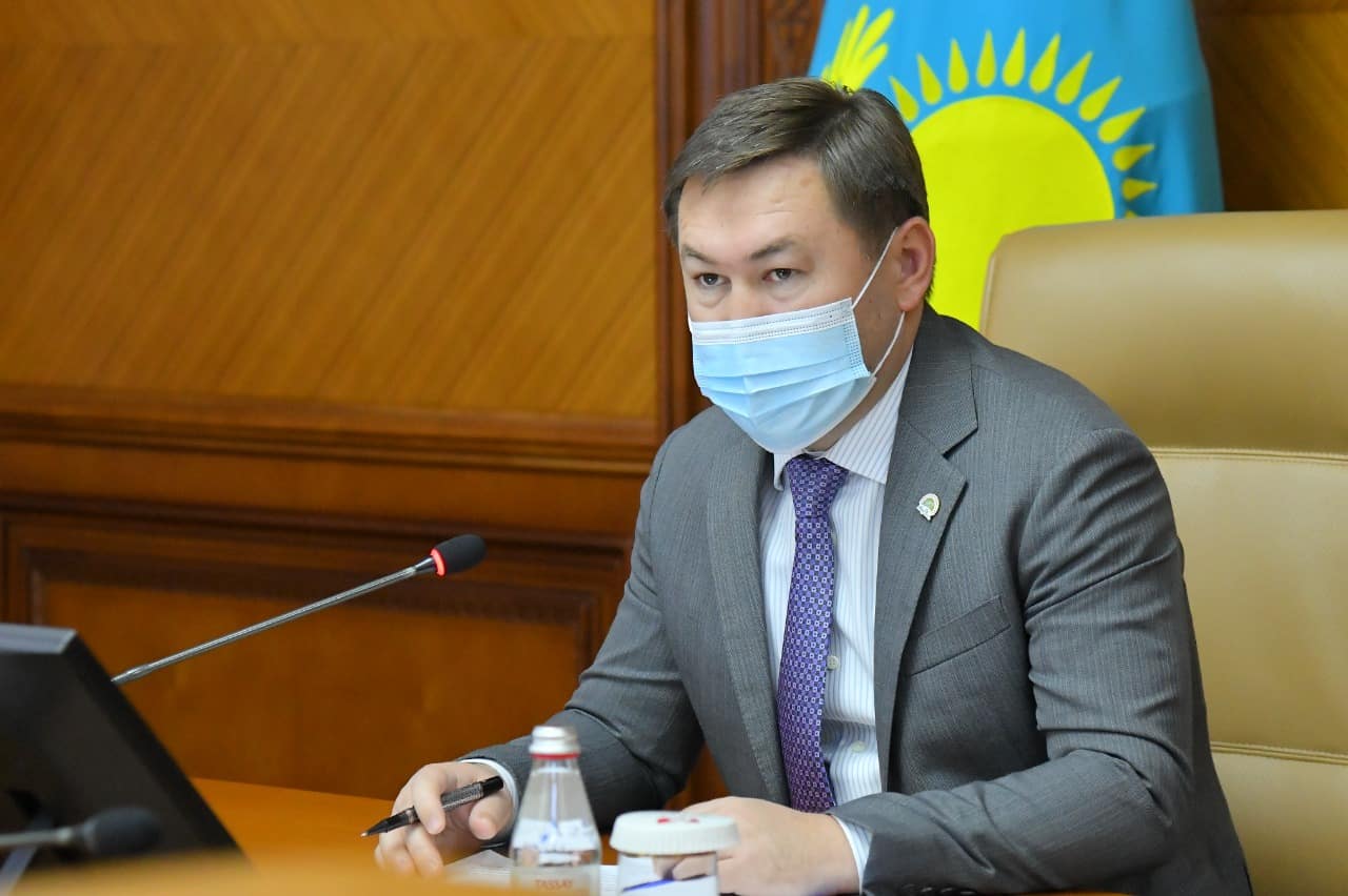Shymkentte 2 myńǵa jýyq jumysshynyń jalaqy qaryzy óteldi