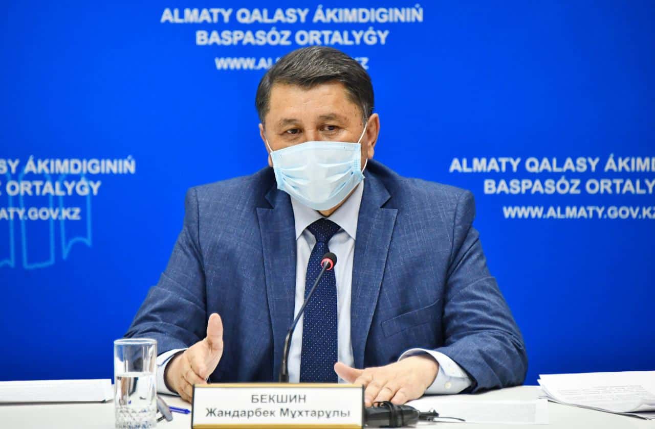 Qashyqtan oqyǵannyń paidasy shamaly. Oqýshylar mektepke barady - Bekshin