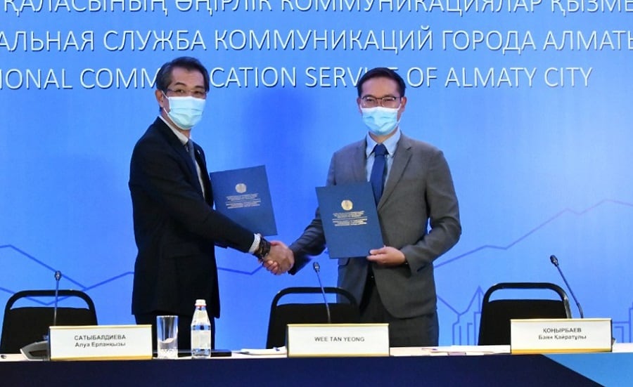 Almatylyqtar Singapýrdegidei ómir súredi. Mańyzdy qujatqa qol qoiyldy