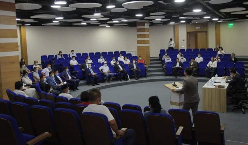 تٷركٸستاندا دەستٷرلٸ ەنشٸلەردٸڭ سەمينارى ٶتتٸ