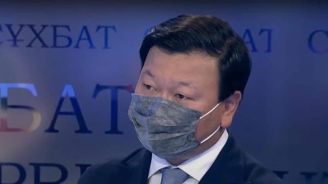Ministr Tsoi dabyl qaǵýda! Elde vaktsinanyń I komponentin alǵandar kúrt azaiǵan