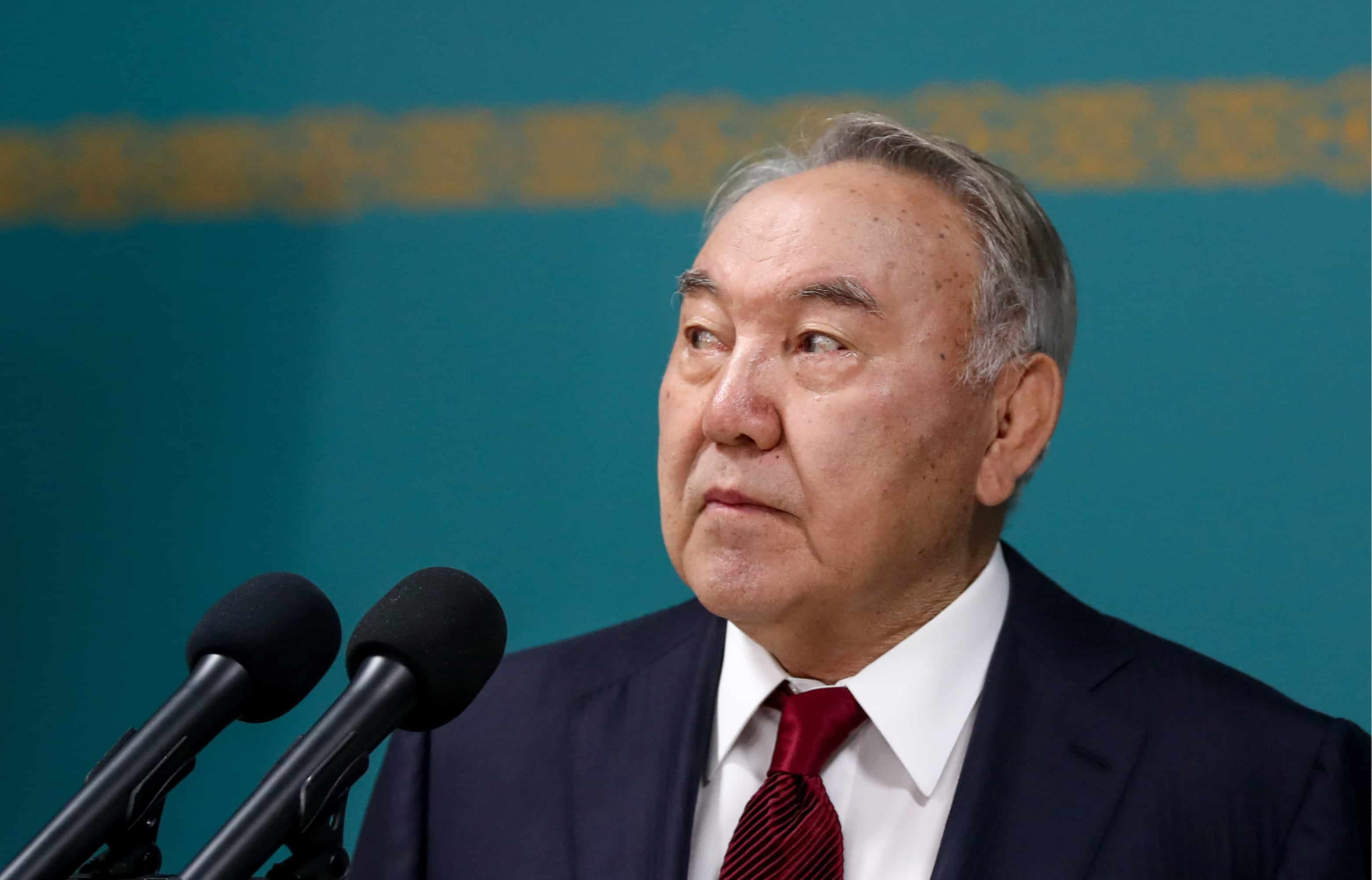 Каддафи? Ол атом бомбасын сақтап қалуымды сұрап, ақша ұсынды - Назарбаев