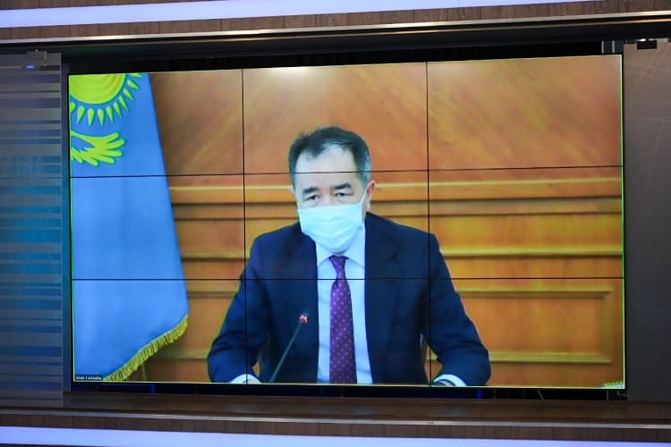 Saǵyntaev azyq-túlik baǵasyn qalai ustap turatynyn aityp berdi
