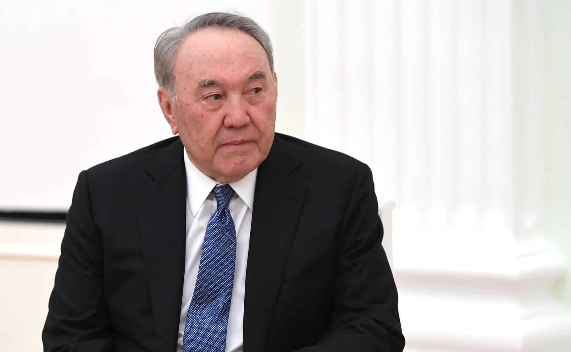 "Bizge eshkim eshteńeni syiǵa tartqan joq!". Nazarbaev orys shovinisterine jaýap qatty
