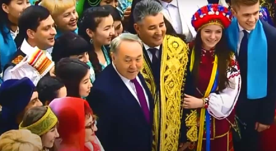 ۆيدەوكليپ ك 30-لەتييۋ نەزاۆيسيموستي پودگوتوۆيل تەلەكانال «استانا»