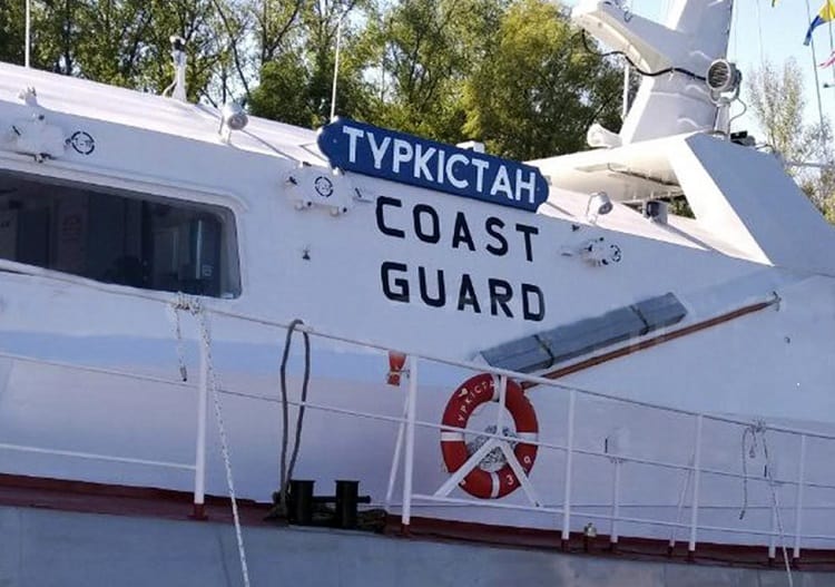«Túrkistan» kemesi teńizge jol tartty