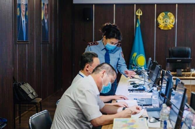 Almaty akademiiasynda onlain-alaiaqtarǵa qarsy kúresetin politseiler daiyndaidy