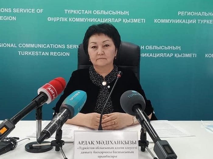 Túrkistan oblysynda 2 myńnan astam oqýshy «Altyn belgige» úmitker