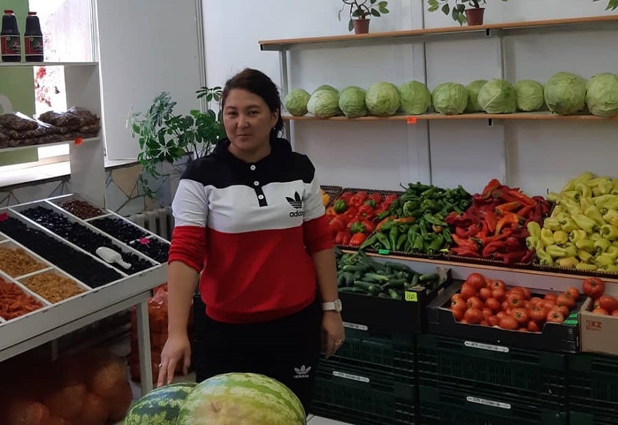 Qarapaiym satýshydan bilikti kásipkerge ainaldy