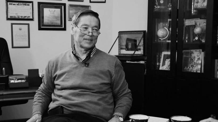 Amandyq Batalov: "Úzeńgiles dosymnyń qazasy qabyrǵamdy qaiystyrdy"