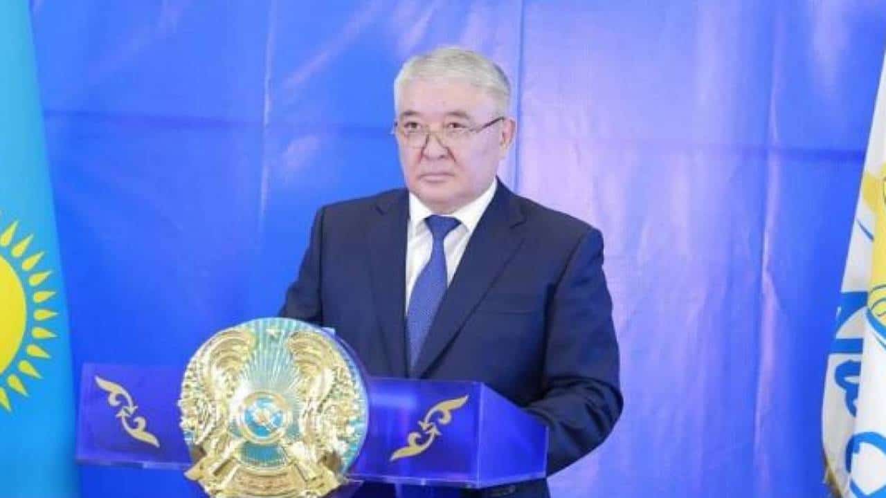 Almaty oblysy Eńbekshiqazaq aýdanynyń ákimi qyzmetinen ketti