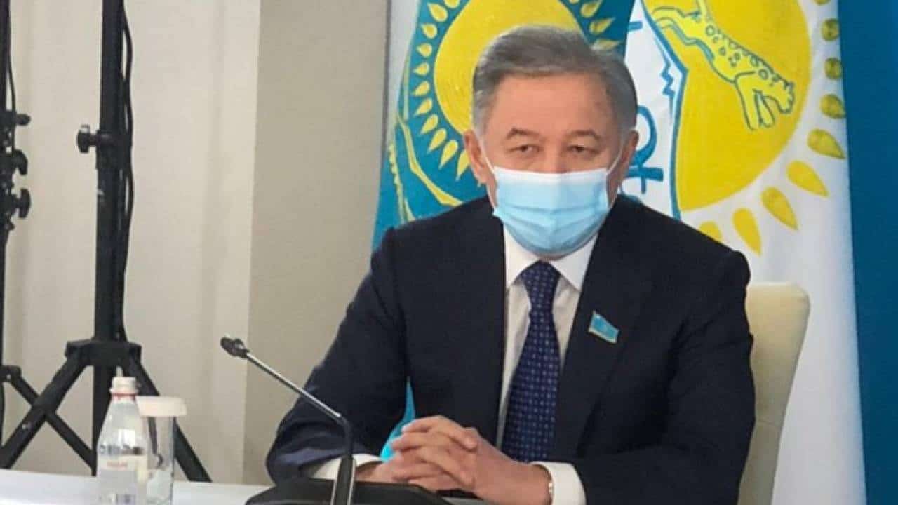 Nazarbaev Májilistegi "Nur Otan" fraktsiiasyn basqarýǵa Nyǵmatýlindi usyndy