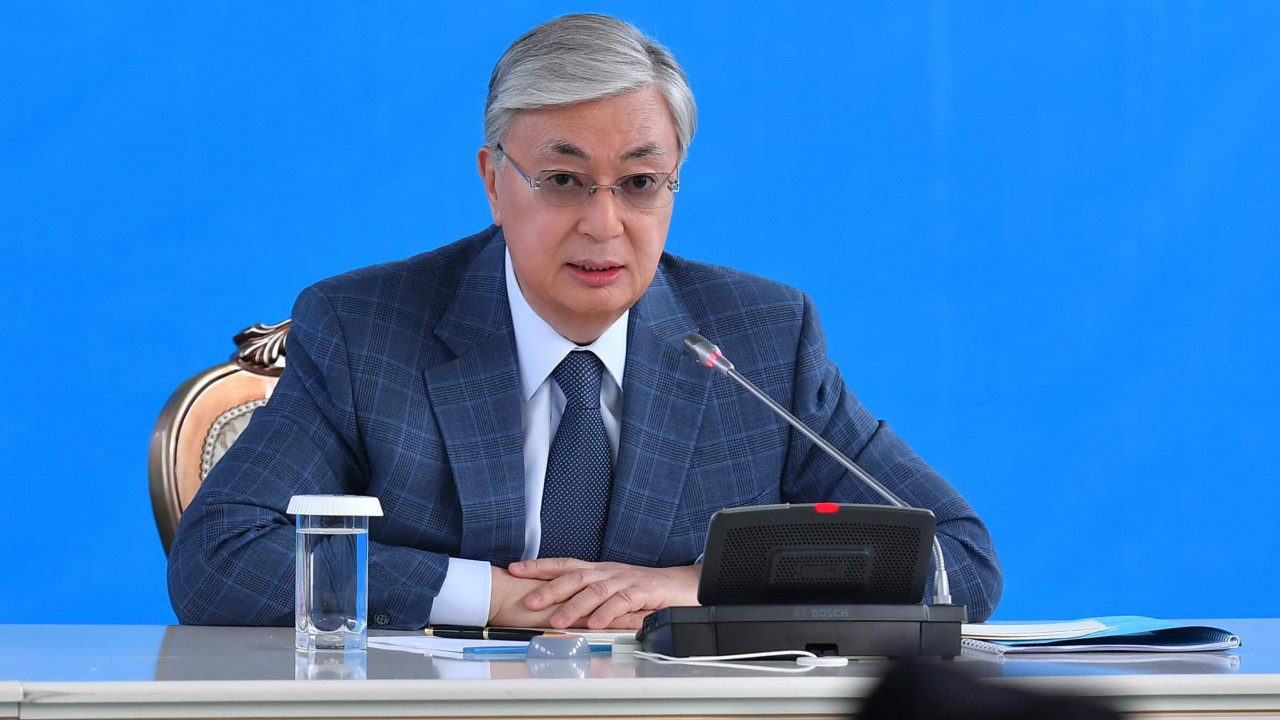 Toqaev Úkimetke Bozjyradaǵy qurylys jobasyn qaita qaraýdy tapsyrdy