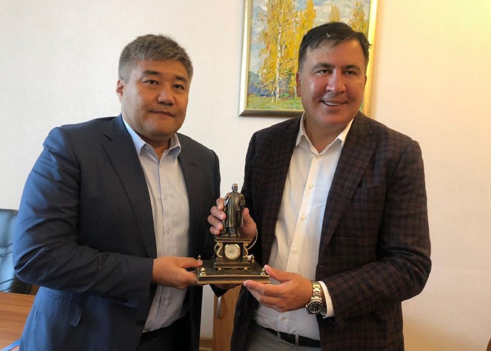 Saakashvili elshi Darhan Káletaevpen kezdesti