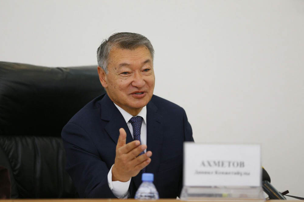 Danial Ahmetov: «Praimeriz elimizdiń saiasi júiesine serpin beredi»
