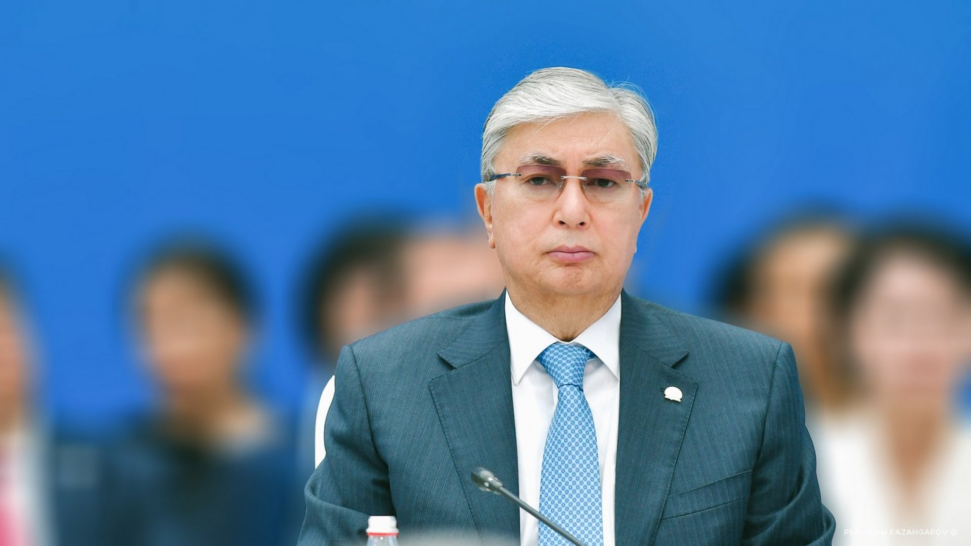 Toqaev: "Sergek" jep úirengen keibir politseilerdi tabysynan qaqty"