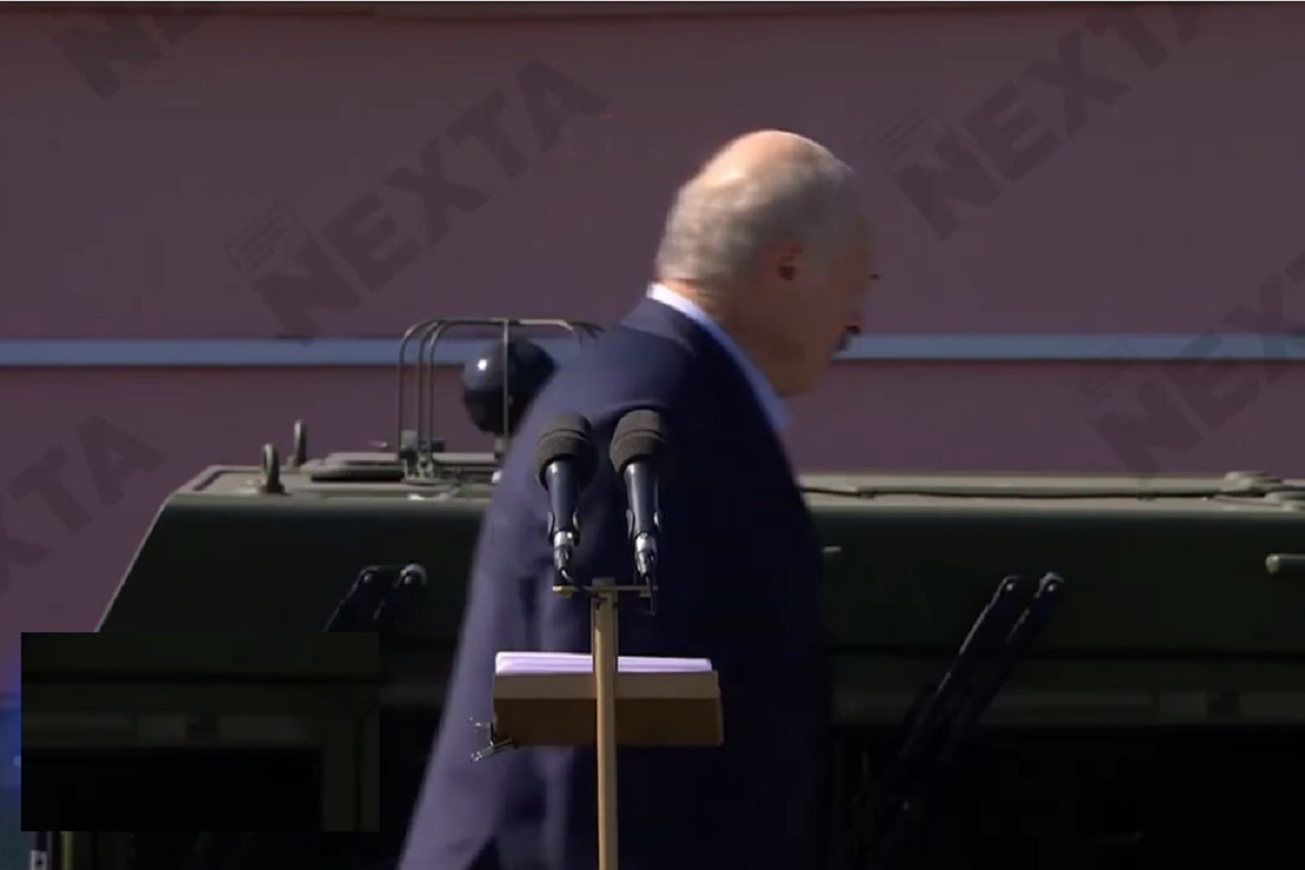 "Ket, ket!".  Jumysshylarmen júzdesýge kelgen Lýkashenko ketip tyndy (video)