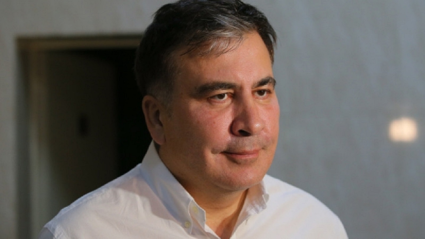 Saakashvili: "Qazaqtar, jemqorlyqty jeńýdiń bir-aq joly bar"