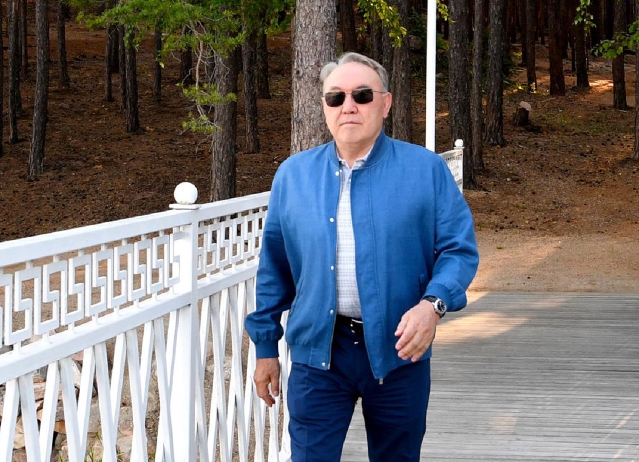 Nazarbaev koronavirýstan jazylyp shyqty