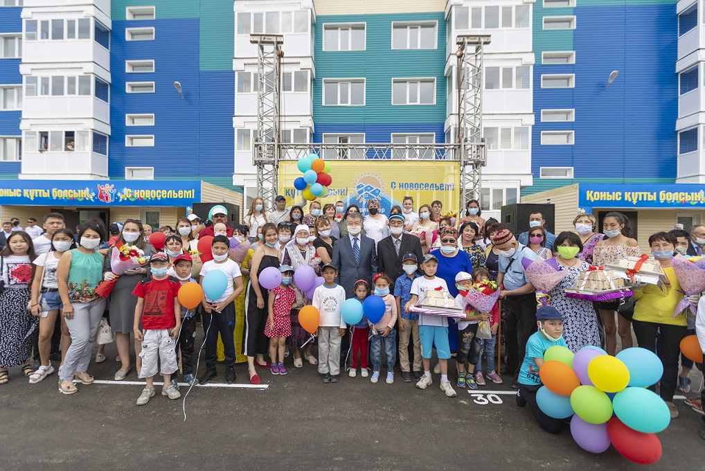 Shyǵys Qazaqstanda 54 kópbalaly otbasy baspanaly boldy