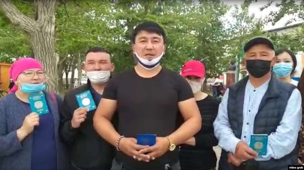Mońǵoliiada qalyp qoiǵan qazaqtar Toqaevtan kómek surady