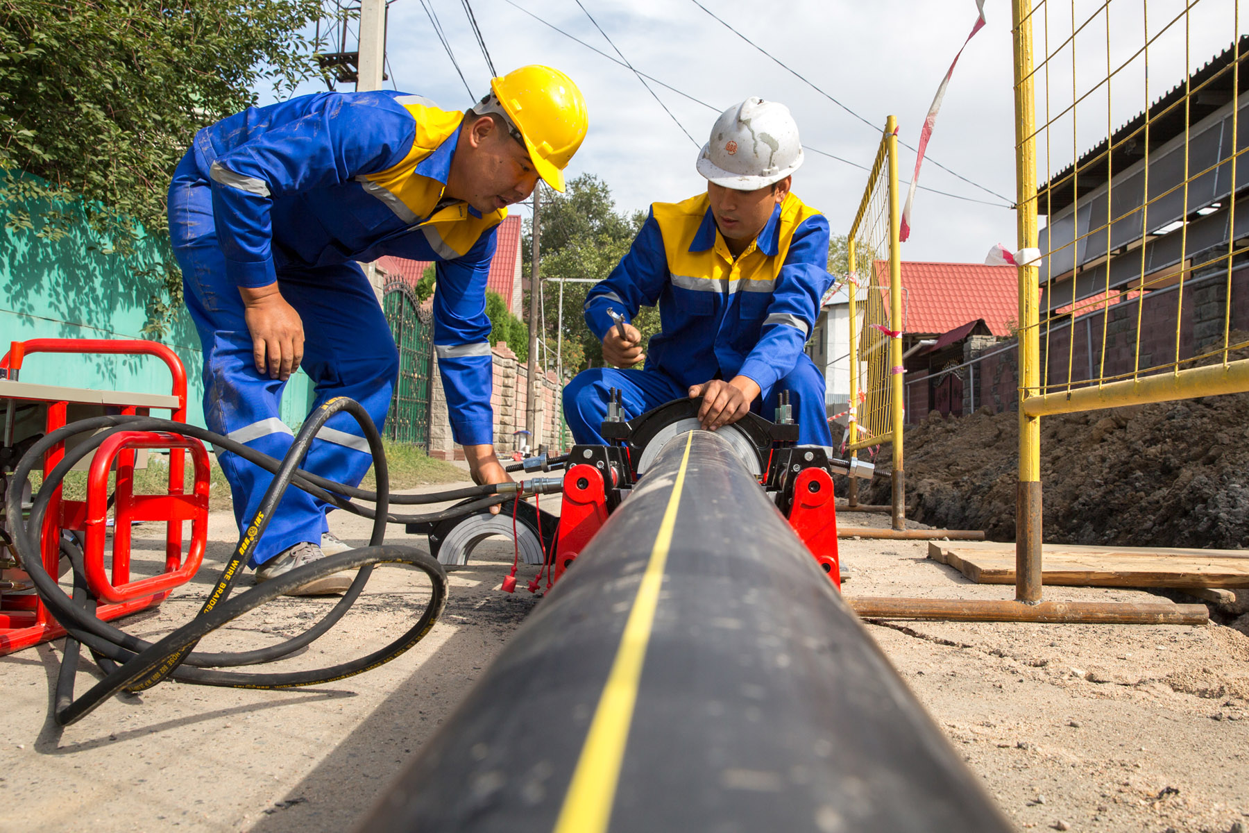 Batalovtyń tapsyrmasy. Almaty oblysynda gazdandyrý jumysy qyzý júrýde