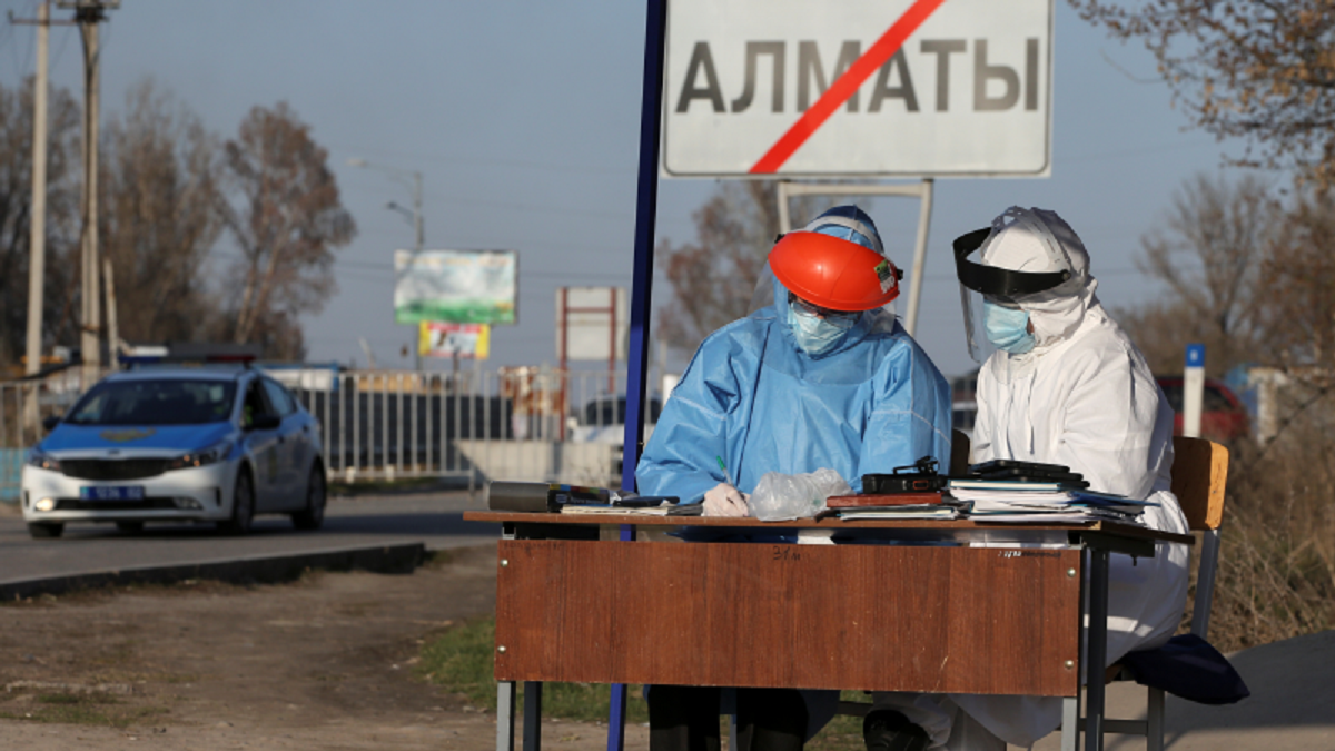 Almaty oblysynda dárigerlerdiń eńbek jaǵdaiy erekshe baqylaýǵa alyndy