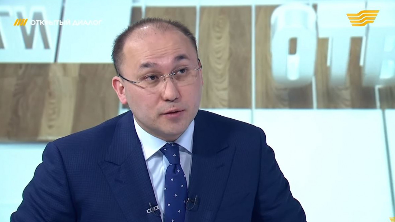 Abaev: "42 myń teńge? Jumyssyz qalǵandar 6 aiǵa deiin deiin ótemaqy alady"