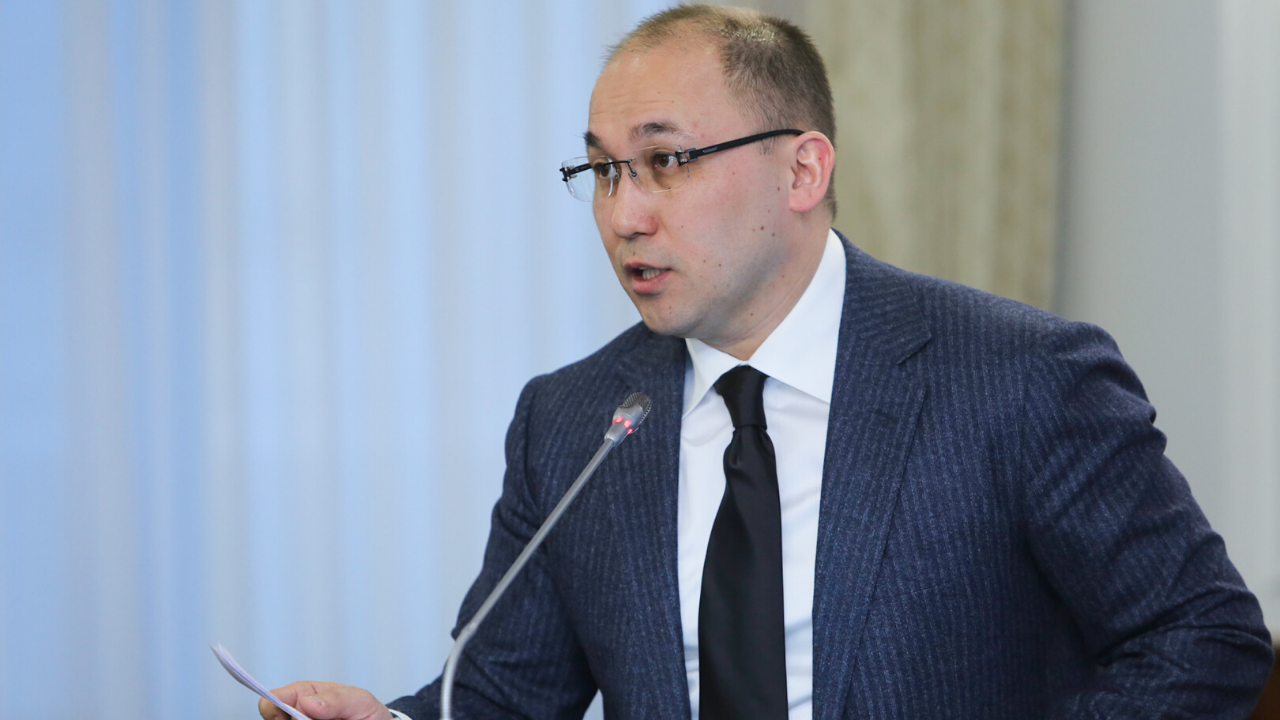 Абаев: "Халыққа ақша таратып беру? Популизмнен бас тарттық"