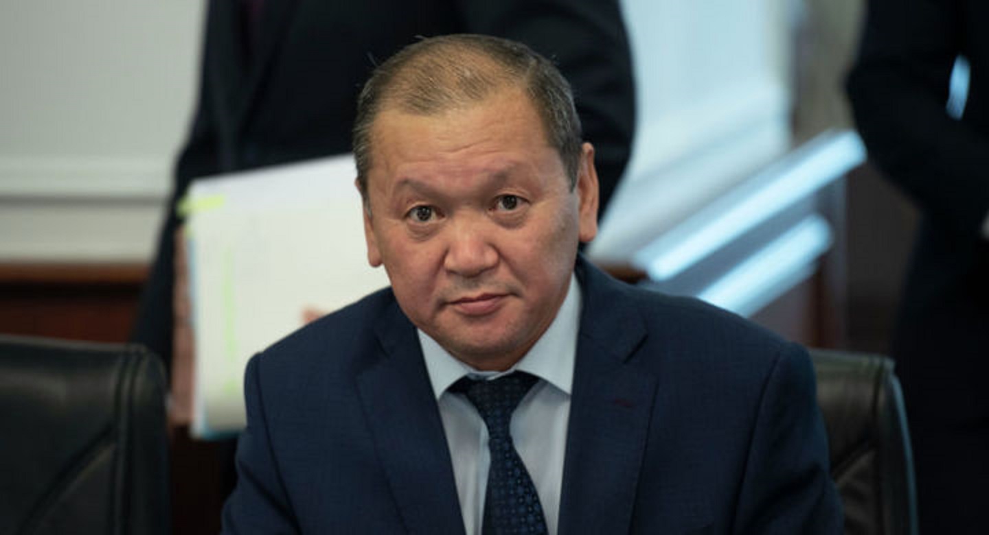 Ministr Nurymbetov: "Halyqtyń ádemi qartaiýǵa aqshasy jetpeidi"