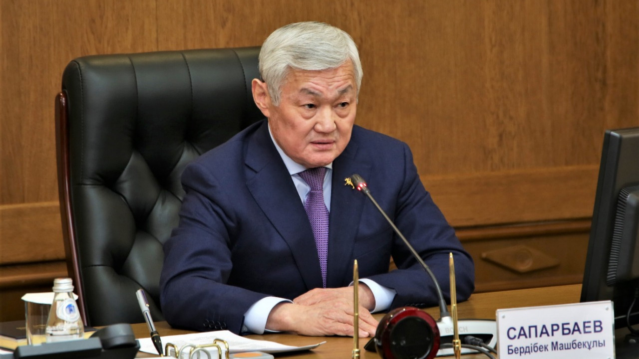 "Елдің алдында ұяттымыз". Сапарбаев алғашқы тапсырмаларын жүктеді