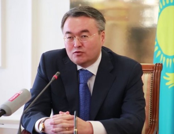 Ministr Qytaidaǵy qazaqtar «qaita oqytý» lagerinen bosatylǵanyn aitty