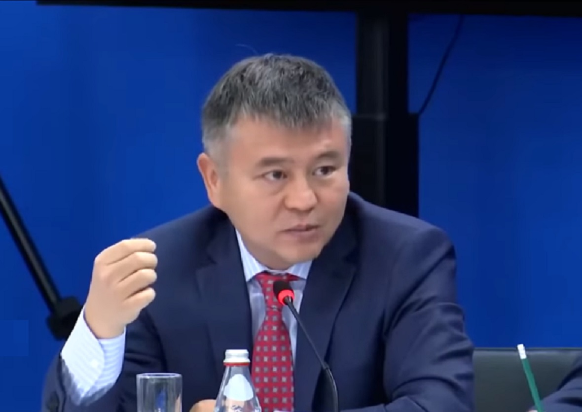 مۇحتار تايجان: "بيلٸكتەگٸلەردٸڭ بالا-شاعاسى اتا-اناسىنان ٶتكەن اشقاراق"