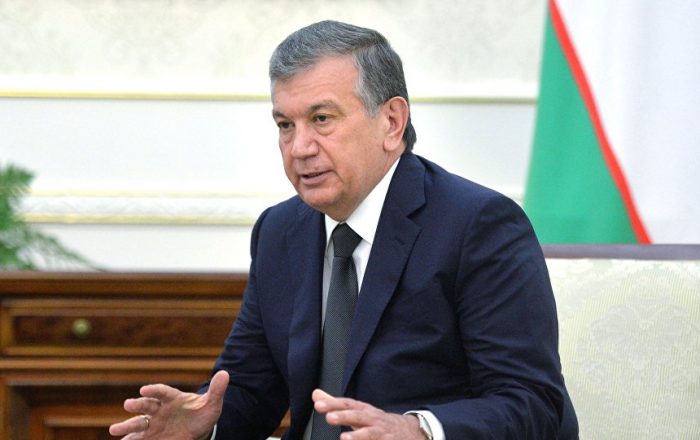 شاۆكات ميرزييوەۆ: «ەۋرازييالىق وداققا مٷشە بولمايمىز»