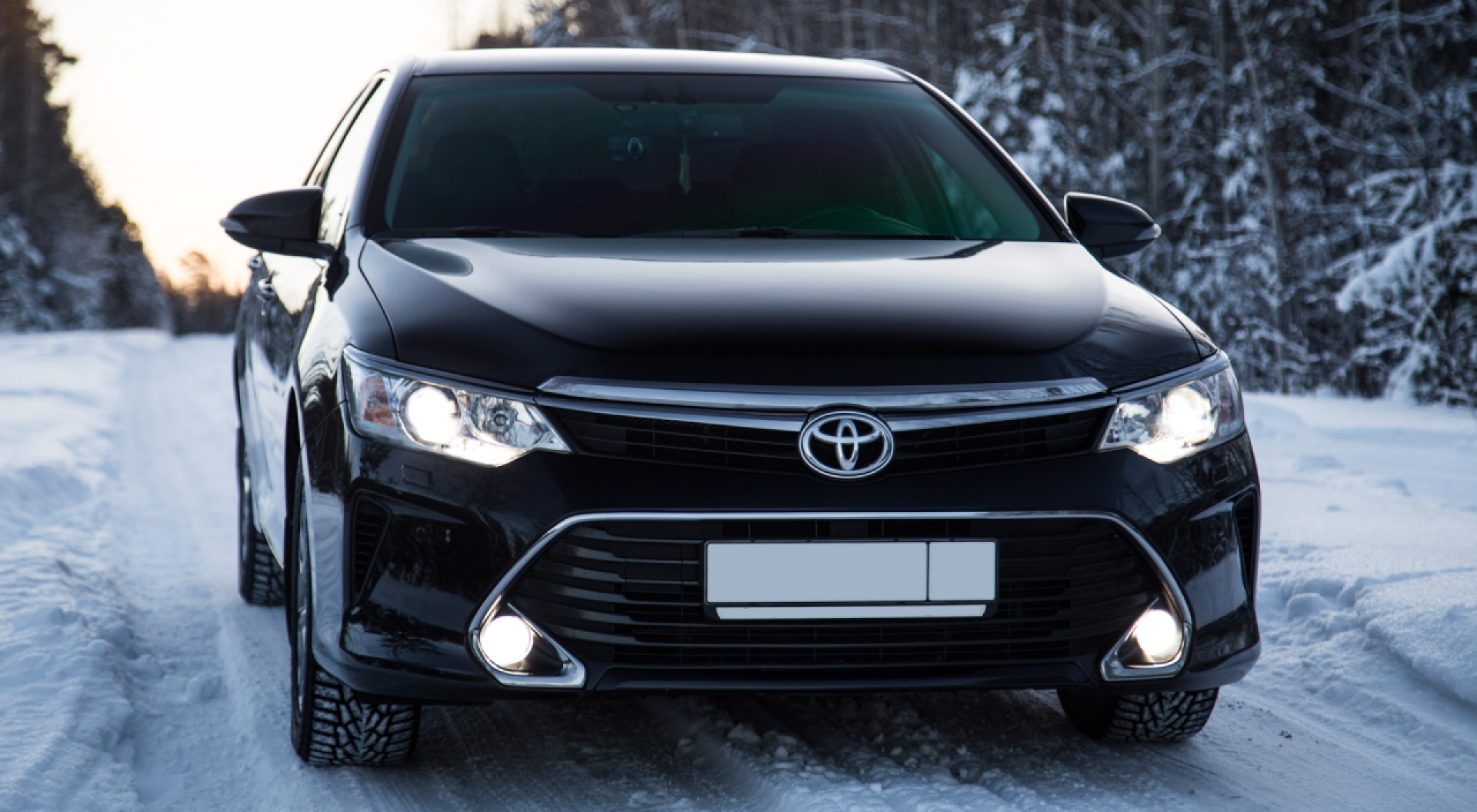 Параға Camry алған. "Ұлттық тестілеу орталығының" шенеунігі сотталды