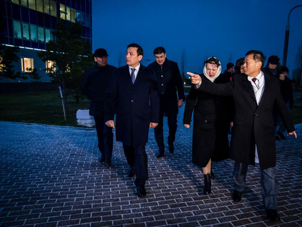 Елорда әкімі ертеңгілік аралау кезінде аурухананың жұмысымен танысты