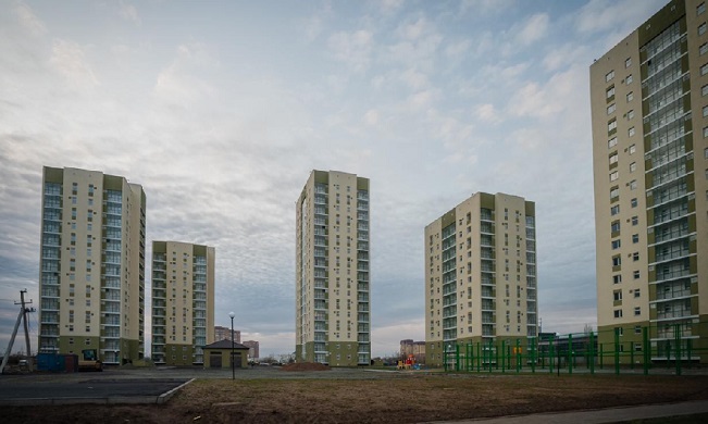 Әкім кешкі аралауда тұрғын үй құрылысымен танысты
