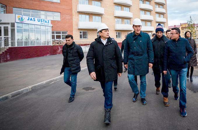 Алтай Көлгінов ұстаздардың талабын қолдады