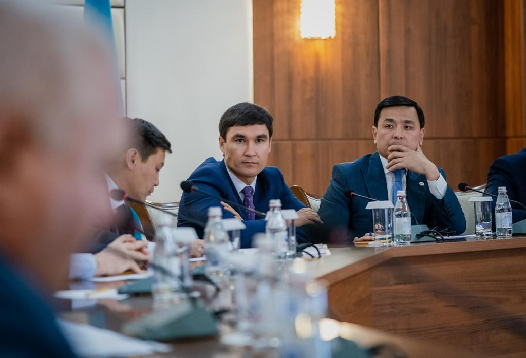 Алтай Көлгінов: "Балалар спорт айналысу үшін барлық жағдайды жасаймыз"
