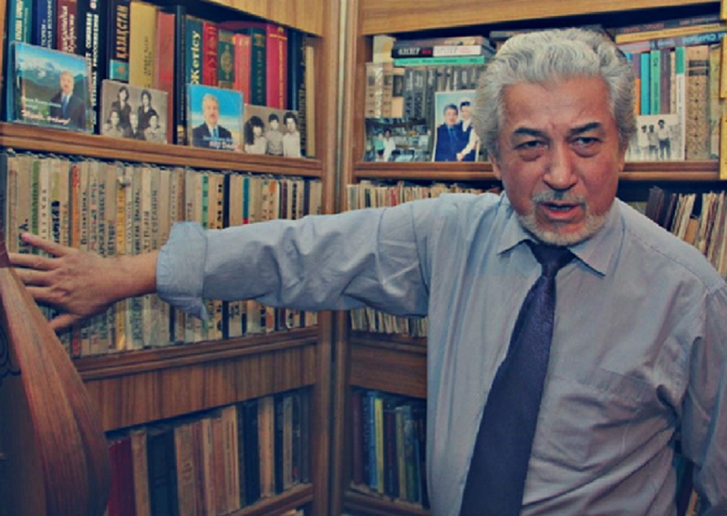 حاسەن قوجا-احمەت: «قازاقتا وقىعان كٶپ, كٷرەسكەر تاپشى»