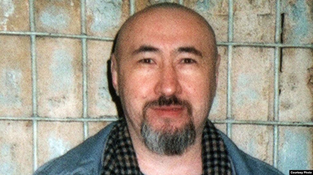 Aron Atabek: "Ultshylmyz dep júrgen biraz azamat bizdi satyp ketti"