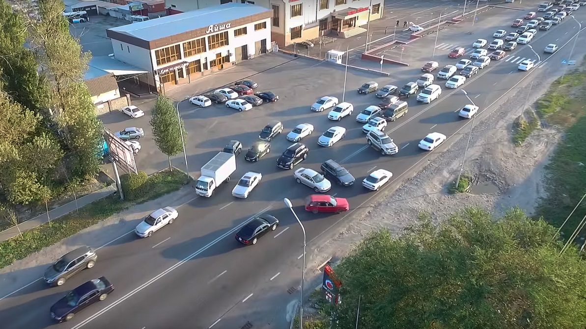 Жол кеңейіп, қатынас жақсарады