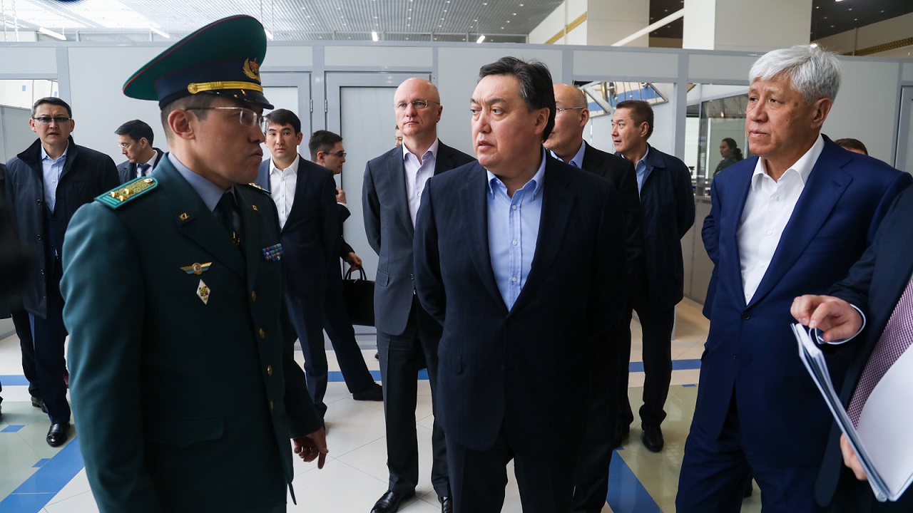 Мамин Қорғасқа барды