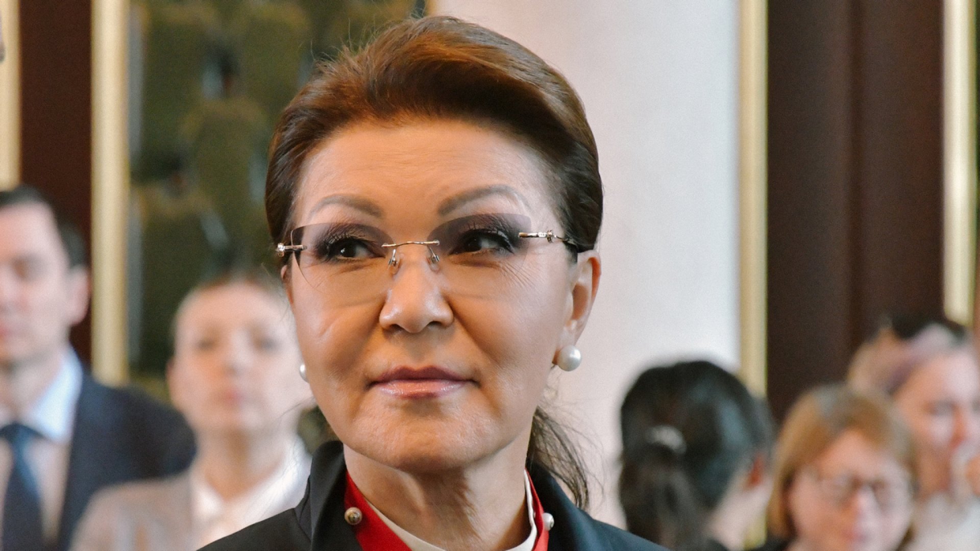 "Olar elge jaqyn emes". Nazarbaeva jumyspen qamtý ortalyqtaryn synady