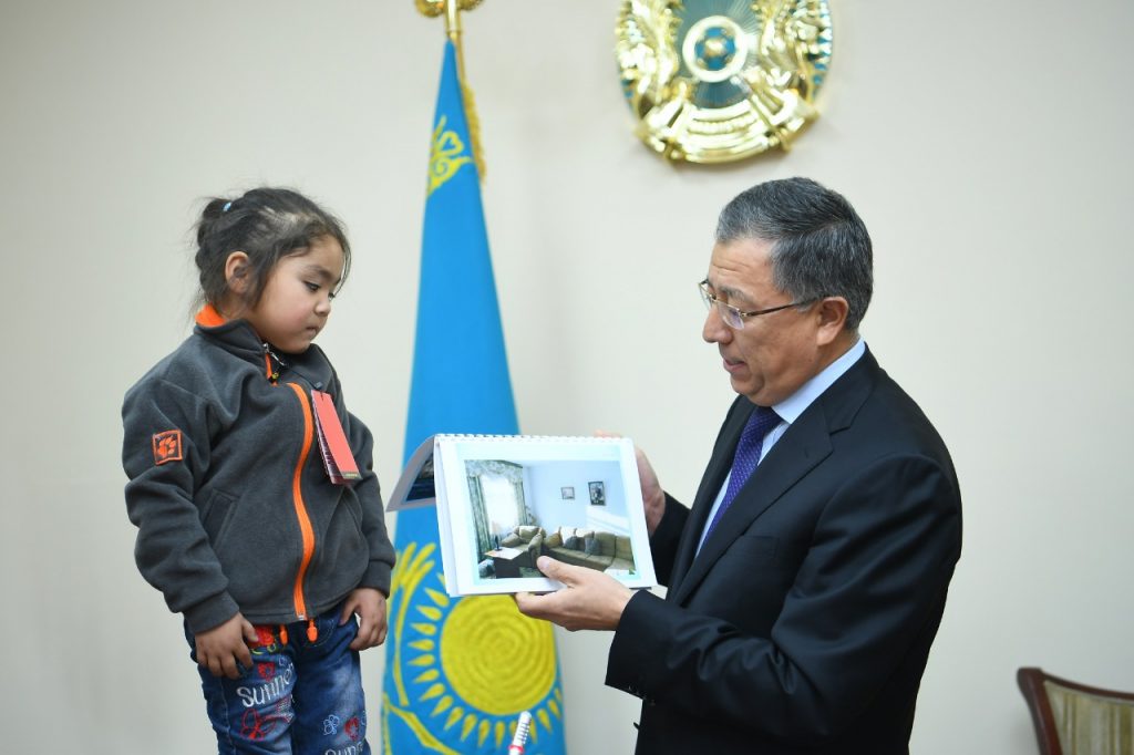 Túimebaev: "Kópbalaly otbasydan shyqqan oqýshylardy tegin formamen qamtimyz"