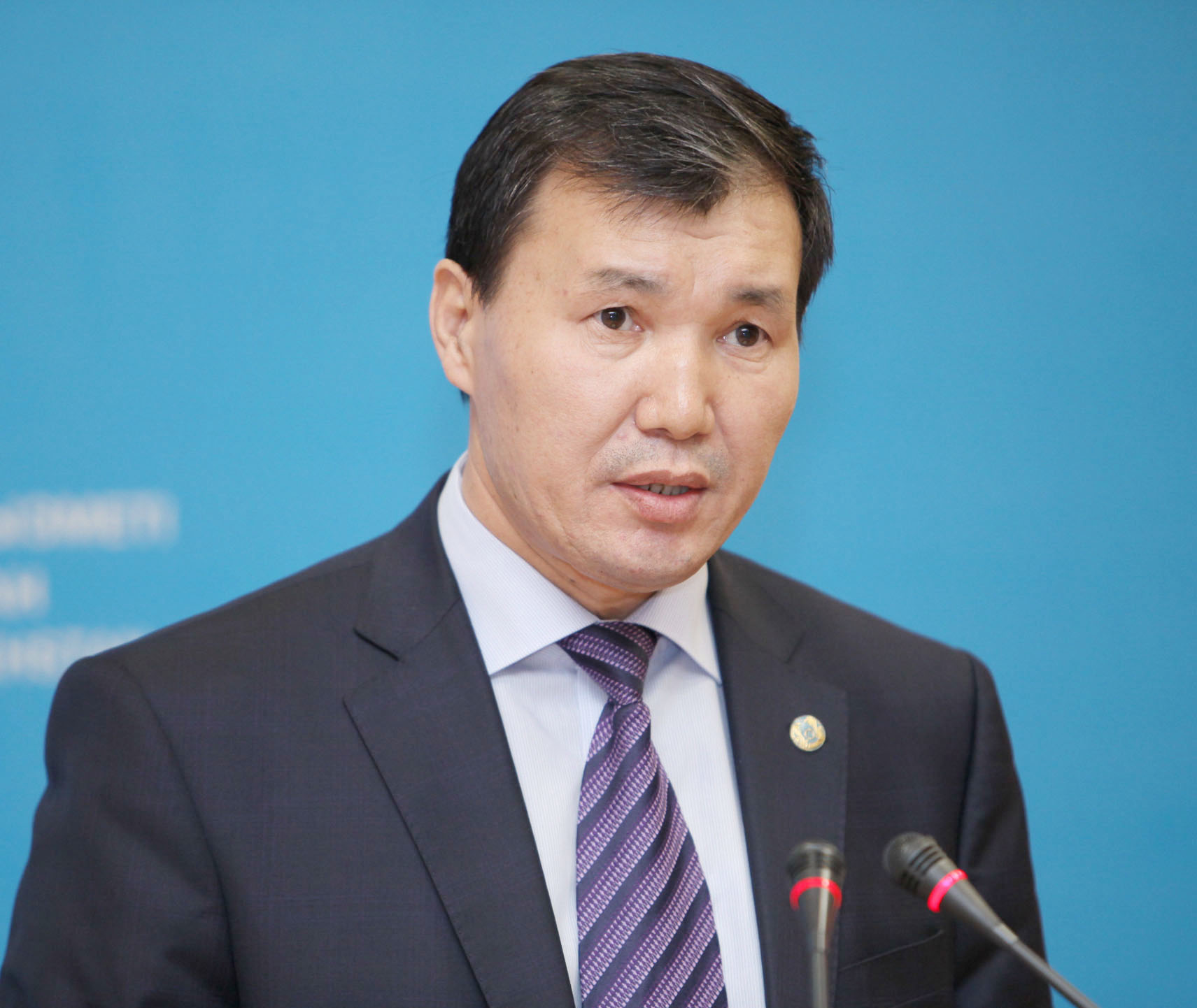 Шпекбаев баспен «жұмыс істеуге» шақырды