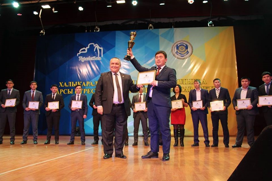 Túrkistanda «Adal jol» marafony qorytyndylandy