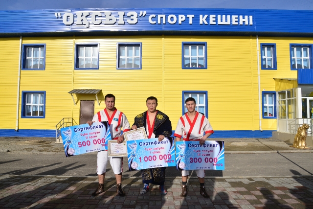 Prezident tapsyrmasyna orai, Otyrarda «Oqsyz» sport kesheni ashyldy