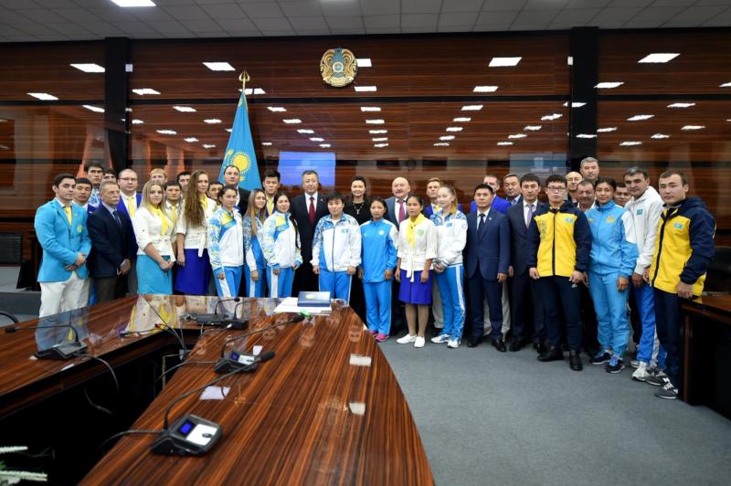 Biyl Túrkistan oblysynyń sportshylary túrli jarystarǵa qatysyp, 380 altyn medal utty