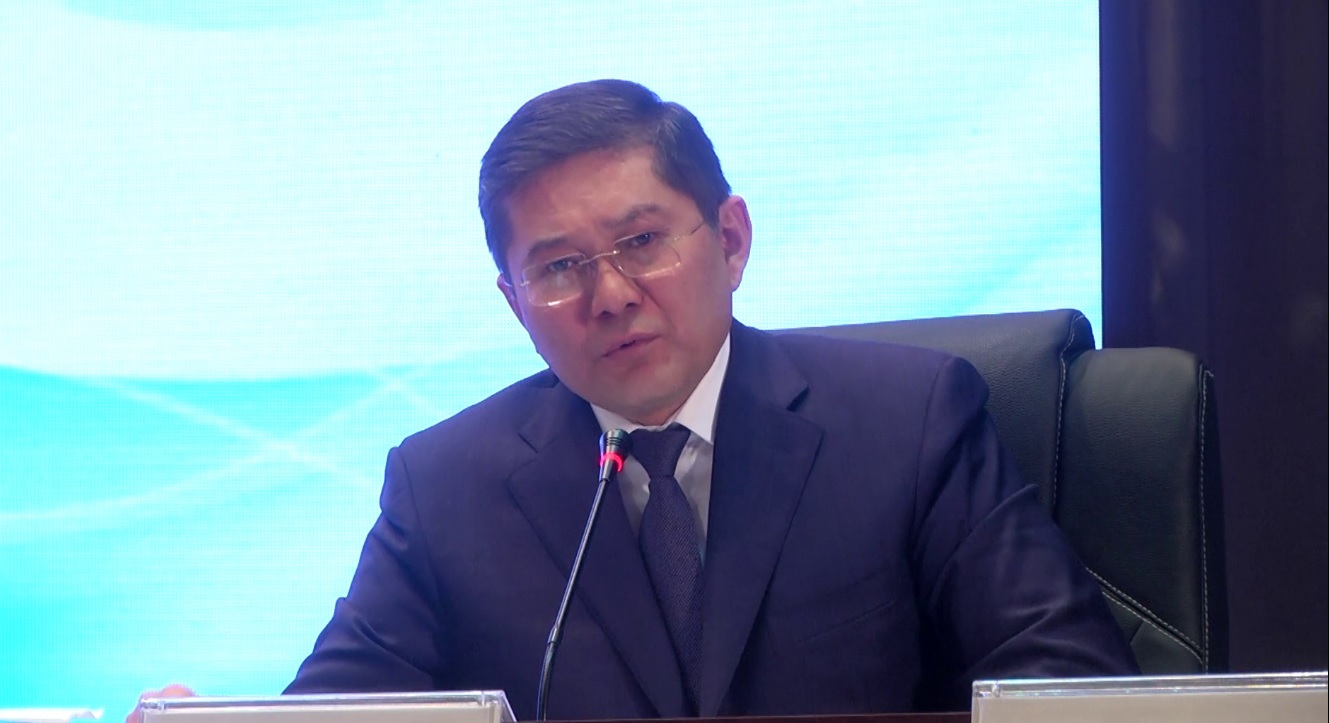 Ерлан Айтаханов: "Отырар ауданында спорт саласына ерекше көңіл бөлінген"